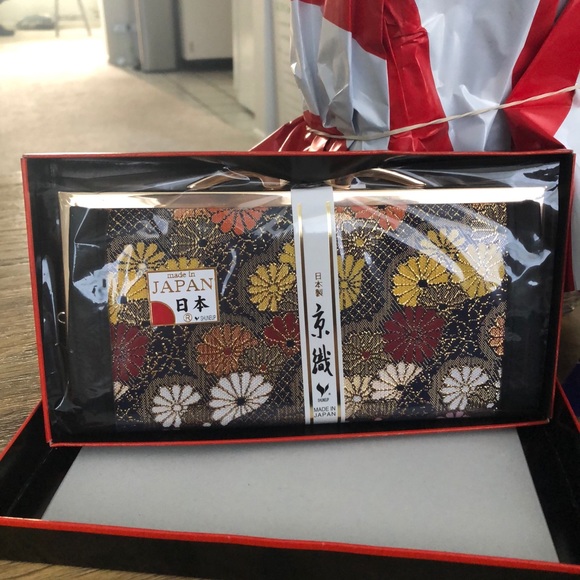 Authentic Real made from Japan 🇯🇵 Purse - Picture 4 of 7